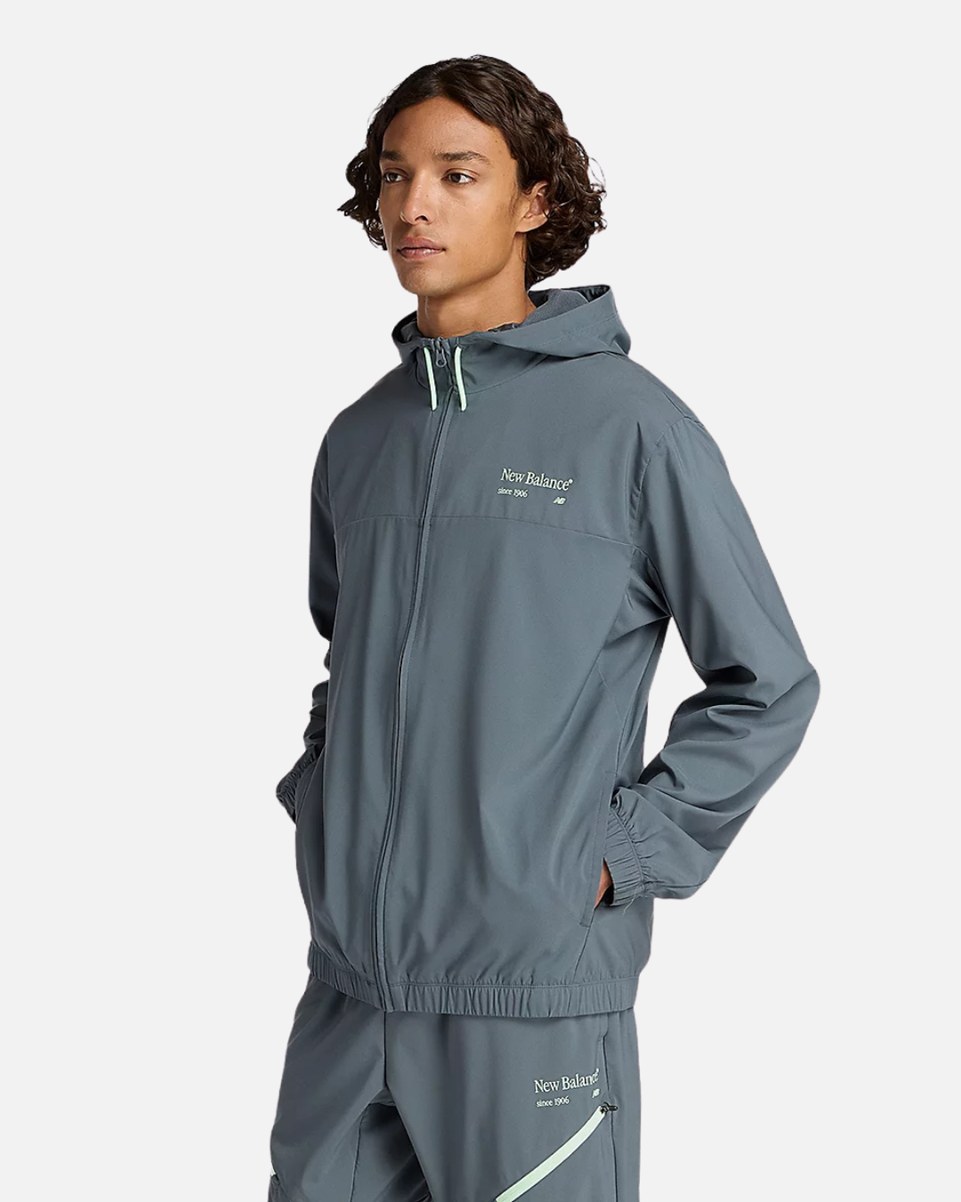 Veste à capuche New Balance Reimagined Woven - Gris